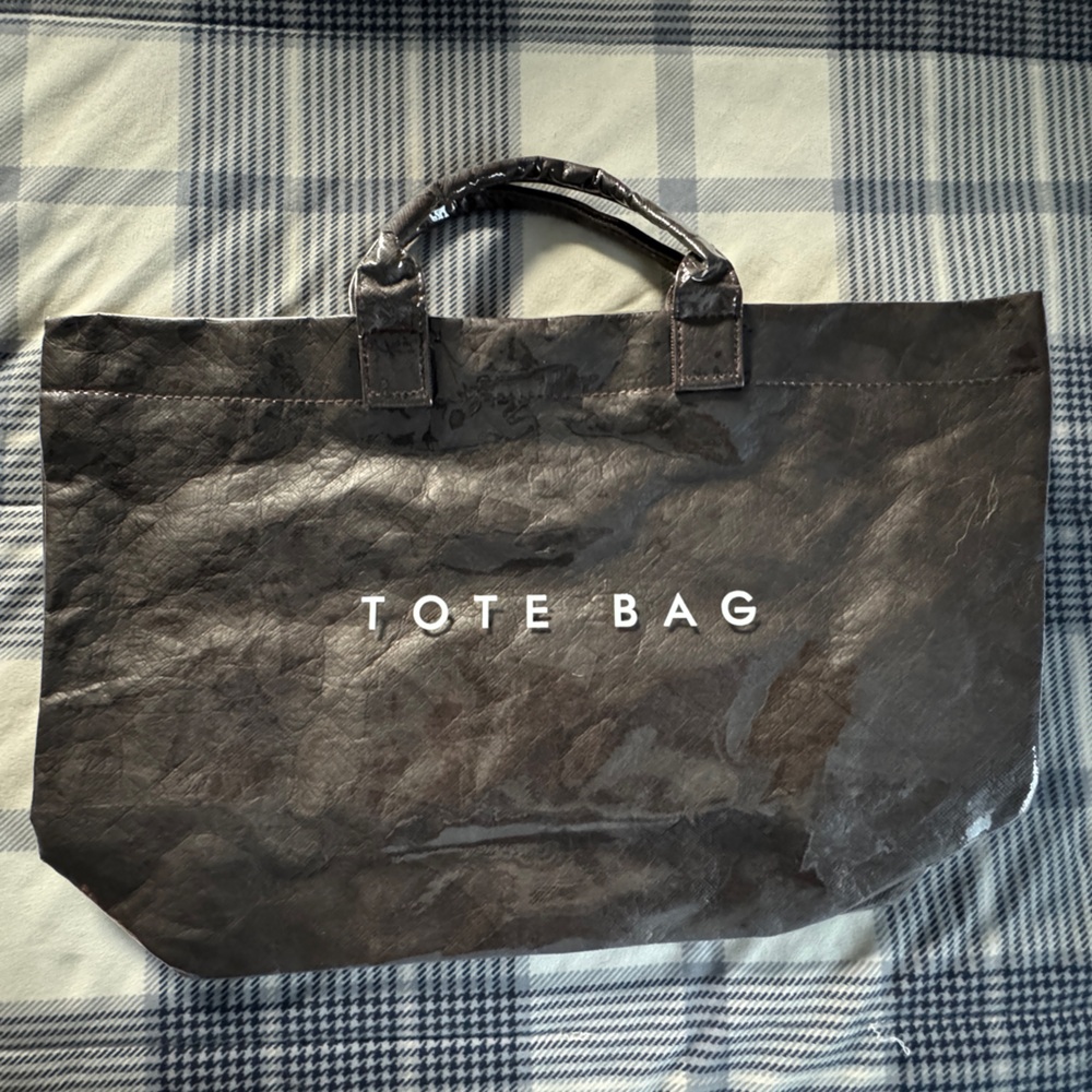 Marc Jacobs inspired fashion Dark gray Tote Bag